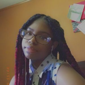 Meet your Posher, Michele